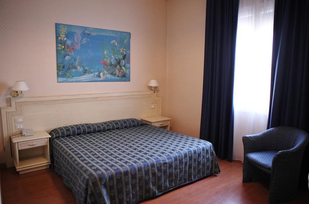 Hotel Centrale Bologna Exterior photo